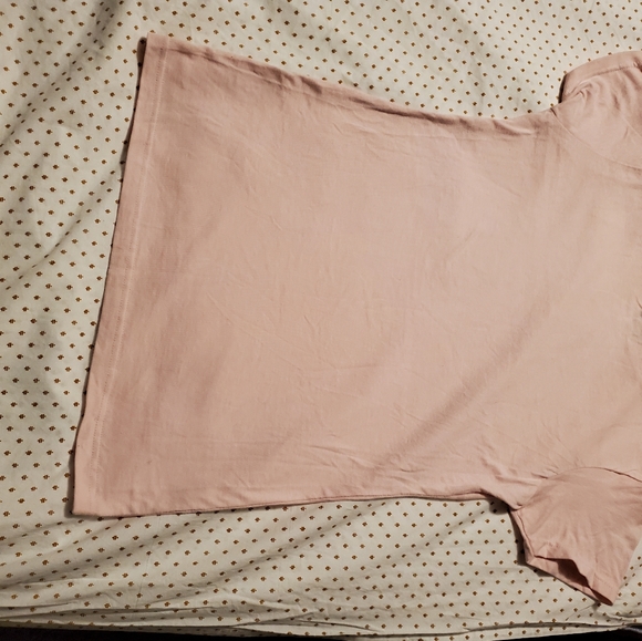 DISNEY CINDERELLA MEDIUM T-SHIRT 70 year anniversary Hot Topic - Picture 4 of 10